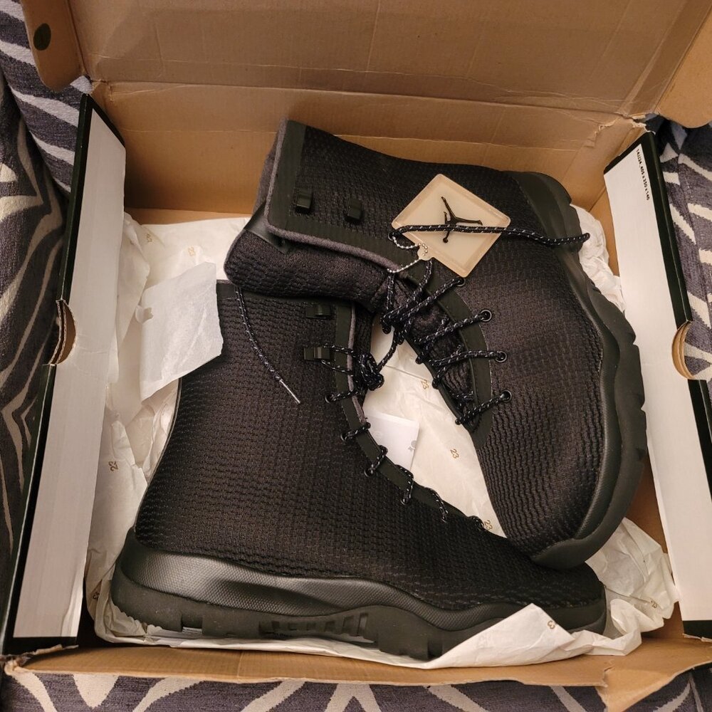 Nike Jordan Future EP Boot Sneakers Black Water Resistant 854554-002 US Men 12.5